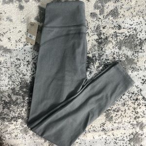 BRAND NEW -lucky brand workout leggings